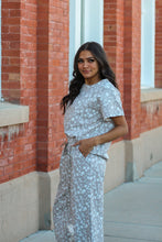 Load image into Gallery viewer, Olivia Floral Pants