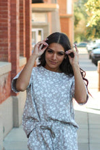 Load image into Gallery viewer, Olivia Top