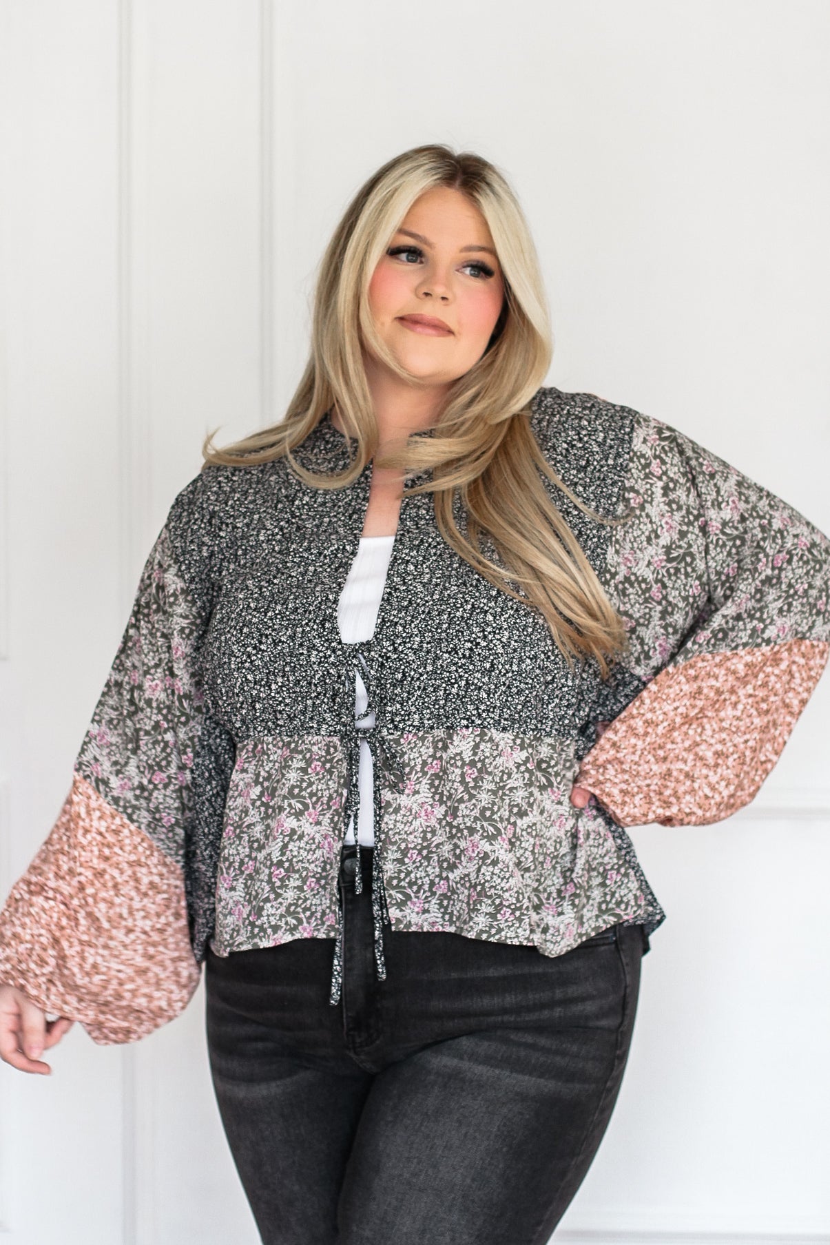 Plus Size Lace Patchwork Tie Front Robe