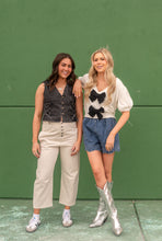 Load image into Gallery viewer, Cream Barrel Jeans