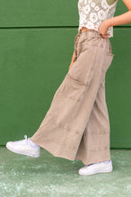 Load image into Gallery viewer, Blakely Wide Leg Cargo Sweatpants