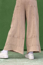 Load image into Gallery viewer, Blakely Wide Leg Cargo Sweatpants