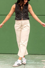 Load image into Gallery viewer, Cream Barrel Jeans