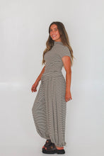 Load image into Gallery viewer, Ember Striped Set
